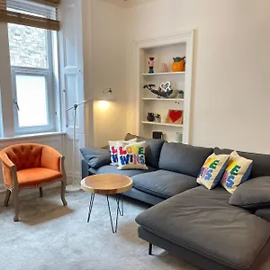  Apartment Lovely Two Bedrooms United Kingdom